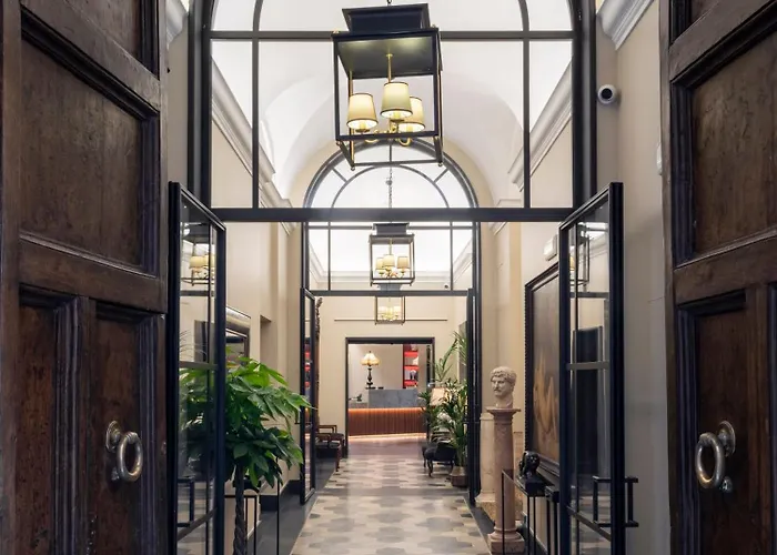 Adriano Rooftop